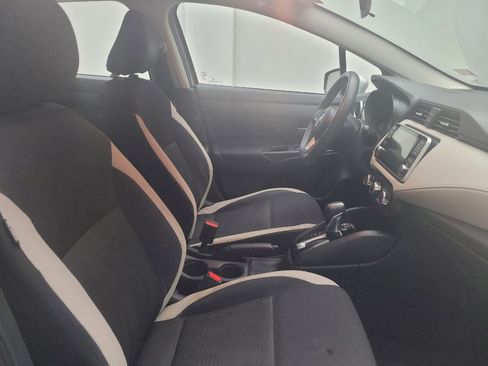 Used 2021 Nissan Versa SV FWD image 21