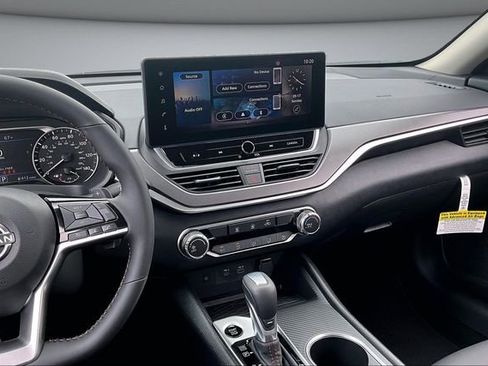 New 2026 Nissan Altima 2.5 SR FWD image 6