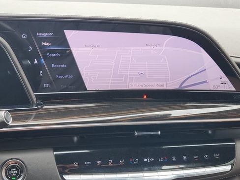 Used 2021 Cadillac Escalade ESV Sport w/ Driver Assist Tech Package AWD/4WD image 15