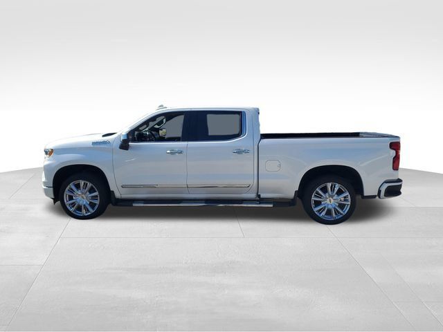 Used 2024 Chevrolet Silverado 1500 High Country w/ High Country Premium Package AWD/4WD image 7