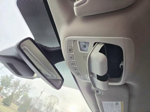 Used 2023 Ford Edge SEL image 31