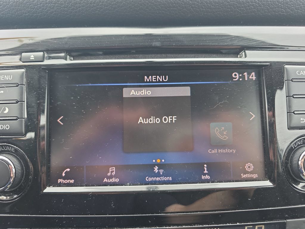 Used 2018 Nissan Rogue SV AWD/4WD image 33