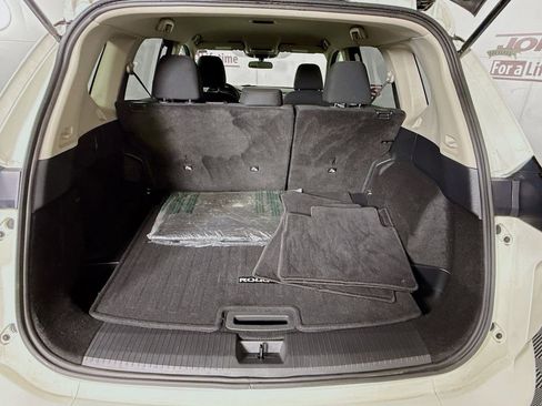 Certified 2024 Nissan Rogue S image 27