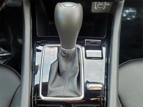 Used 2024 Jeep Compass Limited w/ High Altitude Package image 33