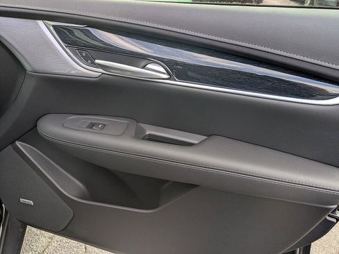 New 2026 Cadillac XT5 Premium Luxury w/ LPO, ONYX Package image 35