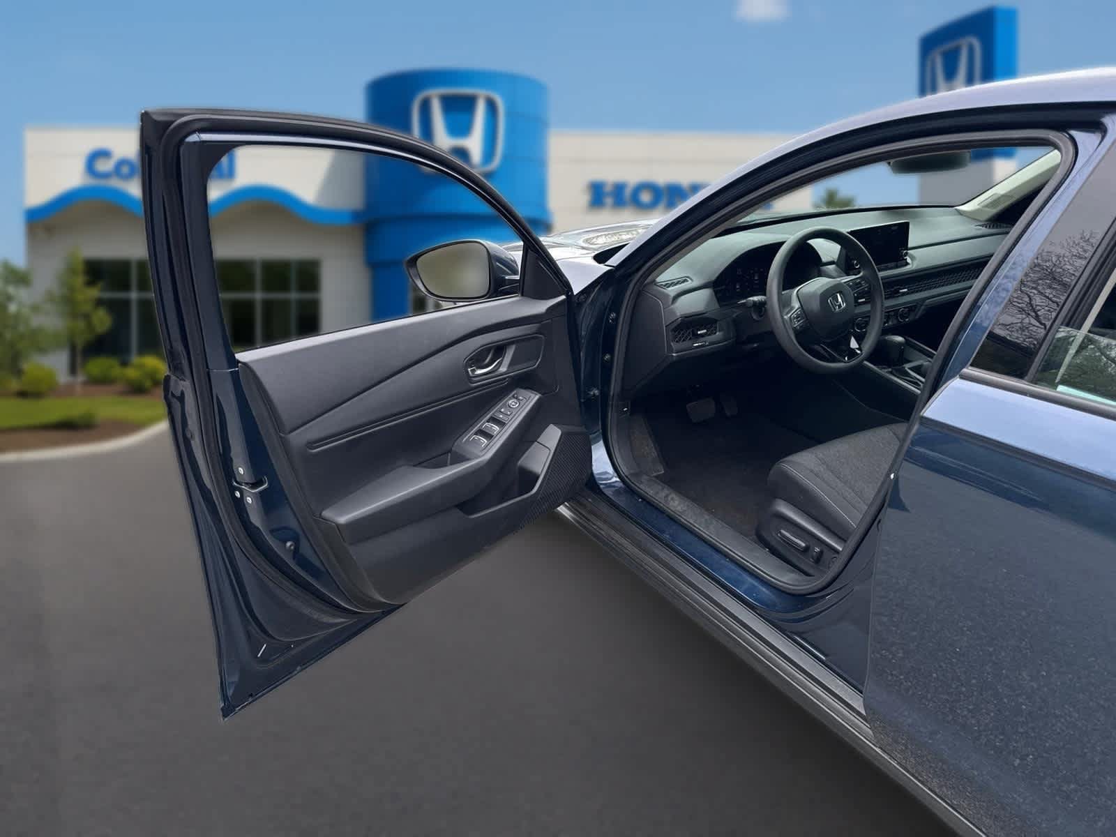 Used 2024 Honda Accord EX image 12