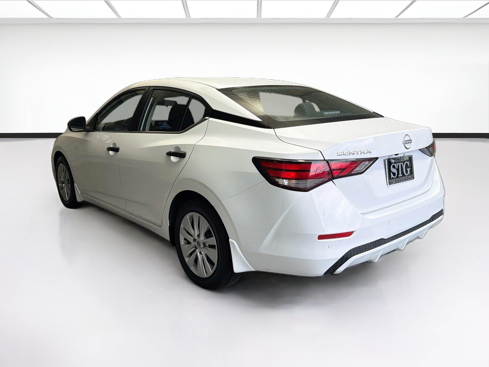 Used 2025 Nissan Sentra S FWD image 6