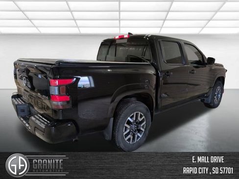 Used 2024 Nissan Frontier SL w/ Technology Package AWD/4WD image 6