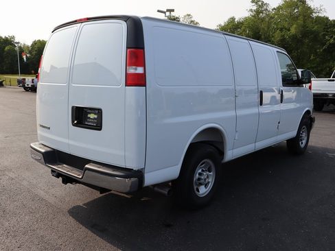 New 2025 Chevrolet Express 2500 w/ Driver Convenience Package image 23