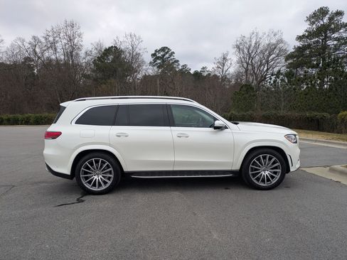 Used 2021 Mercedes-Benz GLS 580 4MATIC image 4