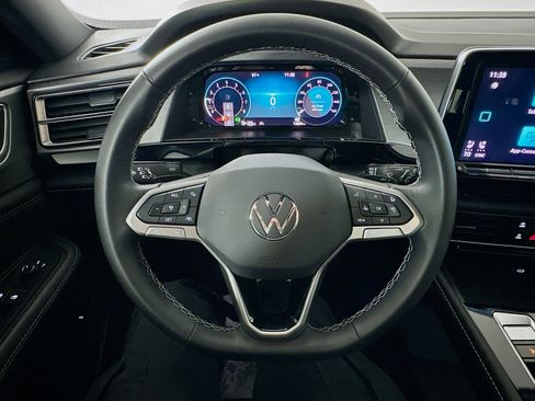 Used 2024 Volkswagen Atlas Cross Sport SE AWD/4WD image 11