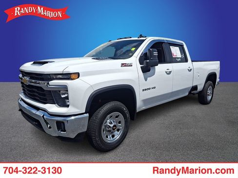 Used 2024 Chevrolet Silverado 3500 LT w/ Convenience Package AWD/4WD image 1