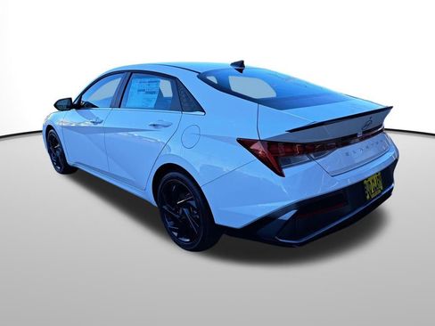 New 2026 Hyundai Elantra SEL Sport image 3