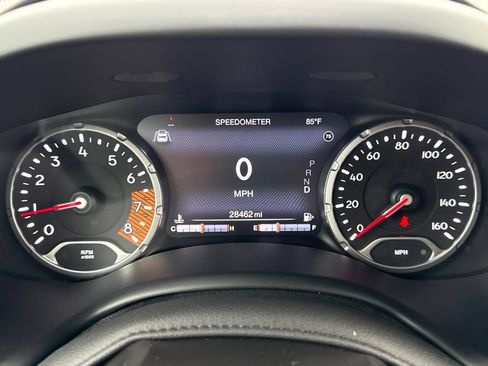 Used 2023 Jeep Renegade Altitude AWD/4WD image 24