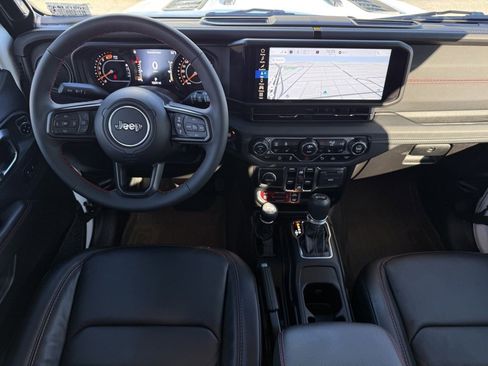 Used 2024 Jeep Wrangler Unlimited Rubicon image 20