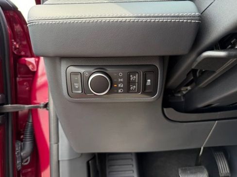 New 2025 Ford Mustang Mach-E Select w/ Comfort Package Lite image 19