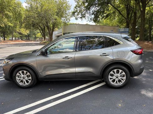 Used 2023 Ford Escape Active FWD image 8