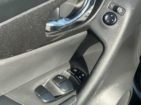 Used 2020 Nissan Rogue SV AWD/4WD image 28