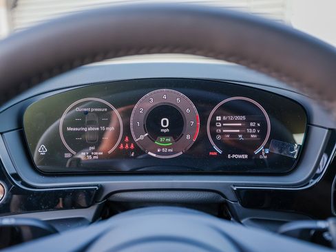 New 2025 Porsche Cayenne E-Hybrid image 15