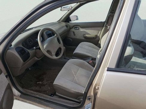 Used 1996 Geo Prizm LSi image 7