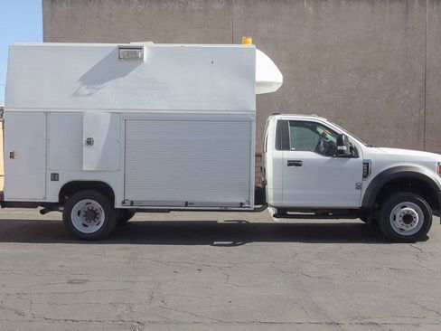 Used 2020 Ford F550 2WD Regular Cab Super Duty image 13