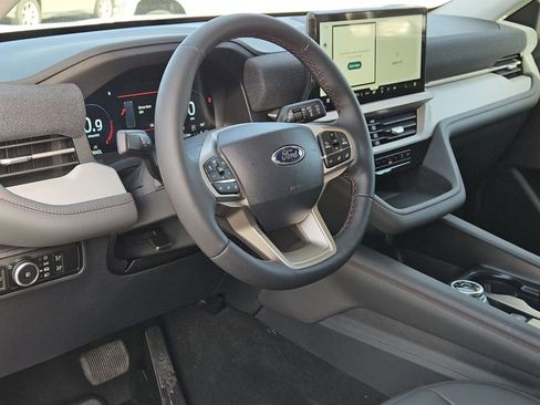 New 2026 Ford Explorer Active w/ Active Comfort Package image 24