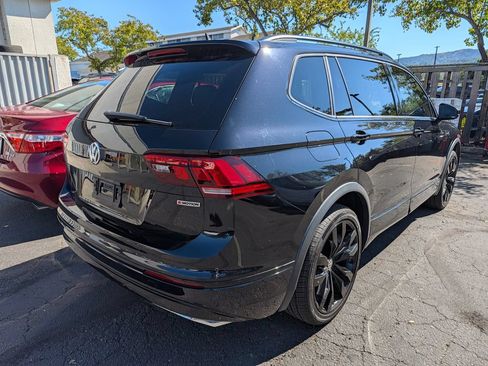 Used 2021 Volkswagen Tiguan SE R-Line AWD/4WD image 3