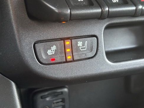 Used 2020 GMC Canyon Denali image 31