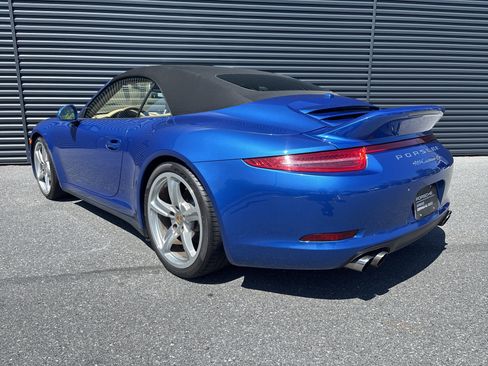 Used 2016 Porsche 911 Carrera 4S AWD/4WD image 3