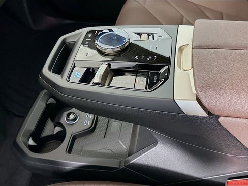 Used 2026 BMW iX xDrive45 image 15