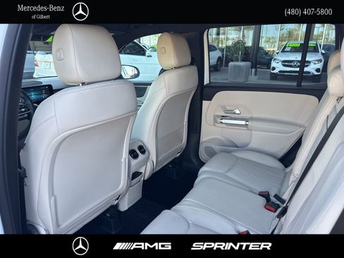 Certified 2022 Mercedes-Benz GLB 250 w/ Premium Package Lite image 22