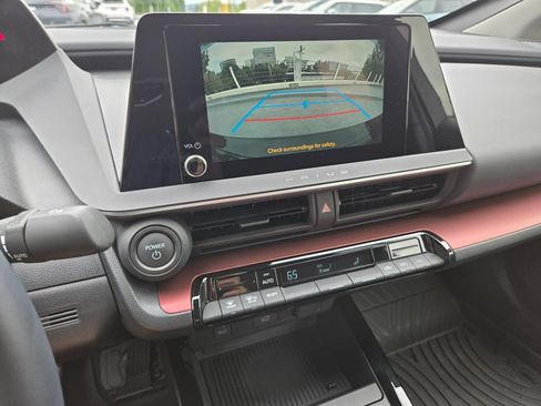 Used 2026 Toyota Prius Plug-In Hybrid FWD image 27