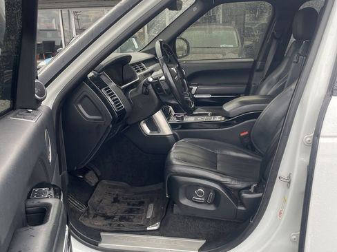Used 2017 Land Rover Range Rover HSE image 8