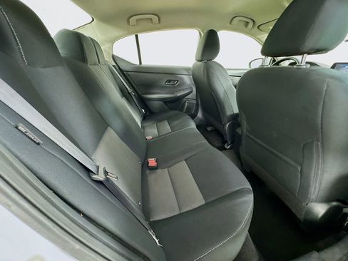 Used 2024 Nissan Sentra SV FWD image 31