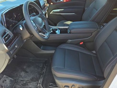 New 2026 Chevrolet Traverse Z71 w/ LPO, Floor Liner Package image 11