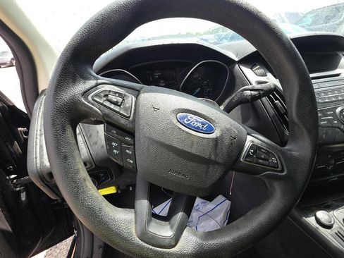 Used 2015 Ford Focus SE image 10