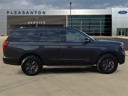 New 2025 Ford Expedition Tremor image 6