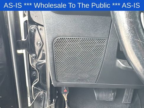 Used 2012 Jeep Wrangler Unlimited Sahara w/ Dual Top Group AWD/4WD image 17