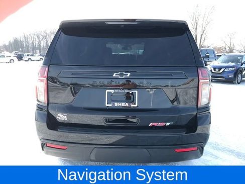 Used 2024 Chevrolet Suburban RST w/ Luxury Package image 3