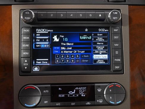 Used 2014 Lincoln Navigator 4WD image 29