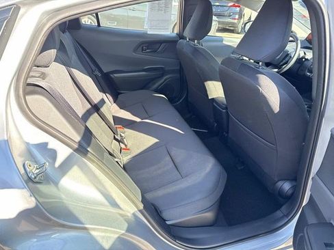 Used 2025 Toyota Prius LE image 11