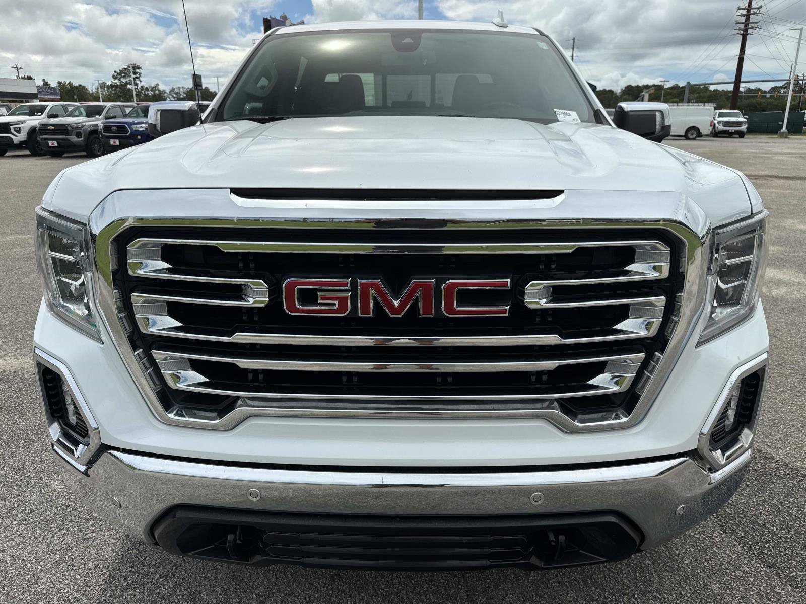 Used 2019 GMC Sierra 1500 SLT w/ SLT Premium Plus Package AWD/4WD image 9