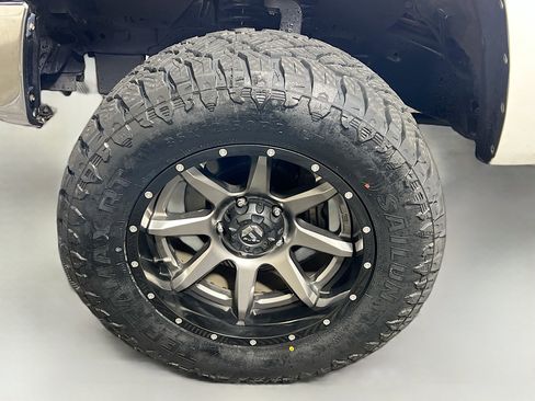 Used 2020 Toyota Tundra Limited image 13