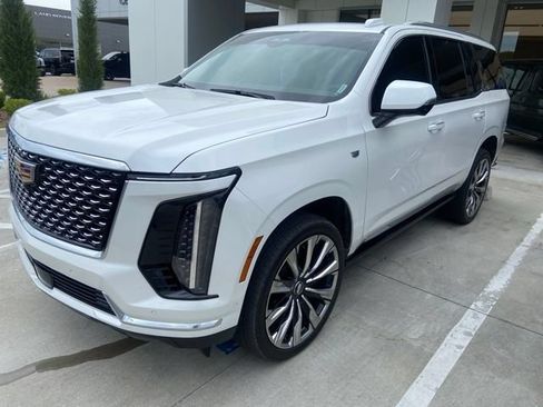 Used 2025 Cadillac Escalade Premium Luxury w/ Touring Package AWD/4WD image 4