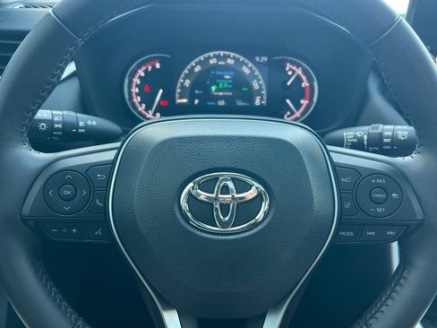 Used 2025 Toyota RAV4 XLE Premium w/ Weather Package AWD/4WD image 20
