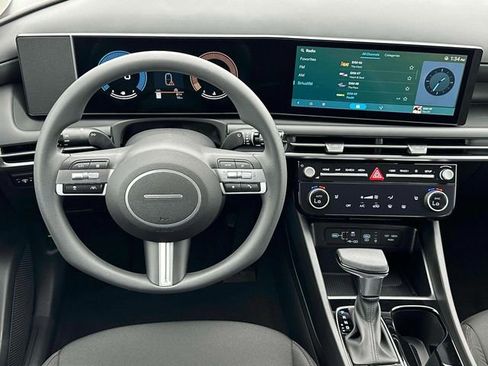 Certified 2025 Hyundai Tucson SEL image 17