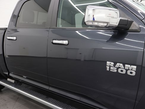 Used 2016 RAM 1500 Laramie w/ Convenience Group AWD/4WD image 23