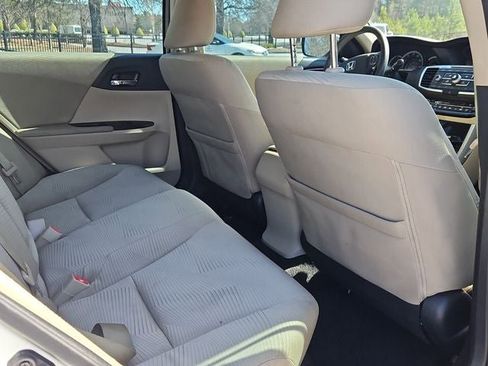 Used 2016 Honda Accord LX image 14