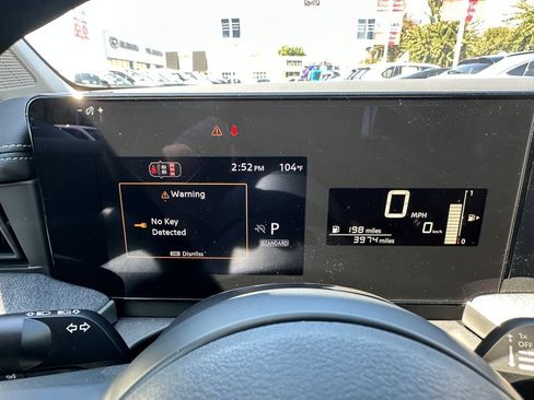 Used 2026 Nissan Kicks SV FWD image 27