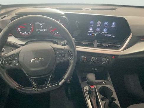 Used 2024 Chevrolet Trax RS w/ Driver Confidence Package FWD image 10